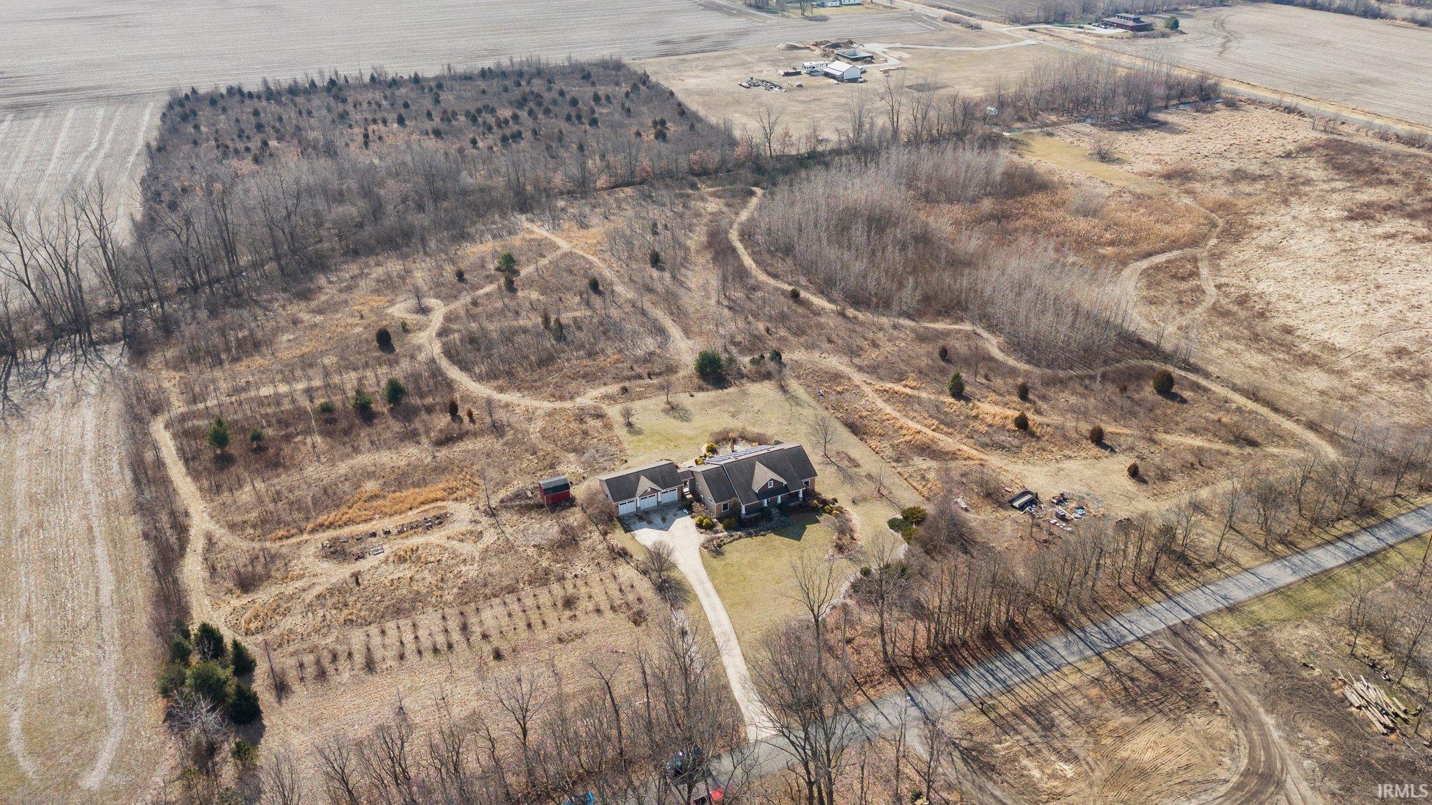 27806 Osborne Road North Liberty, IN 46554 - Photo 3 of 36 Gallery Image 3