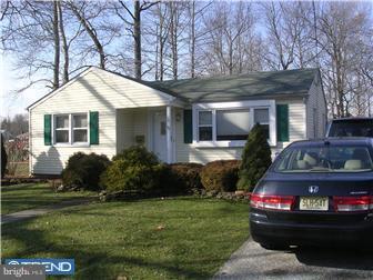 28 Laurel Road Clementon, NJ 08021 - Photo 2 of 12