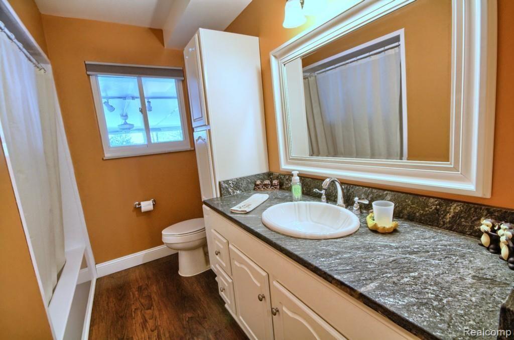 55191 Broughton Road Macomb, MI 48042 - Photo 26 of 30
