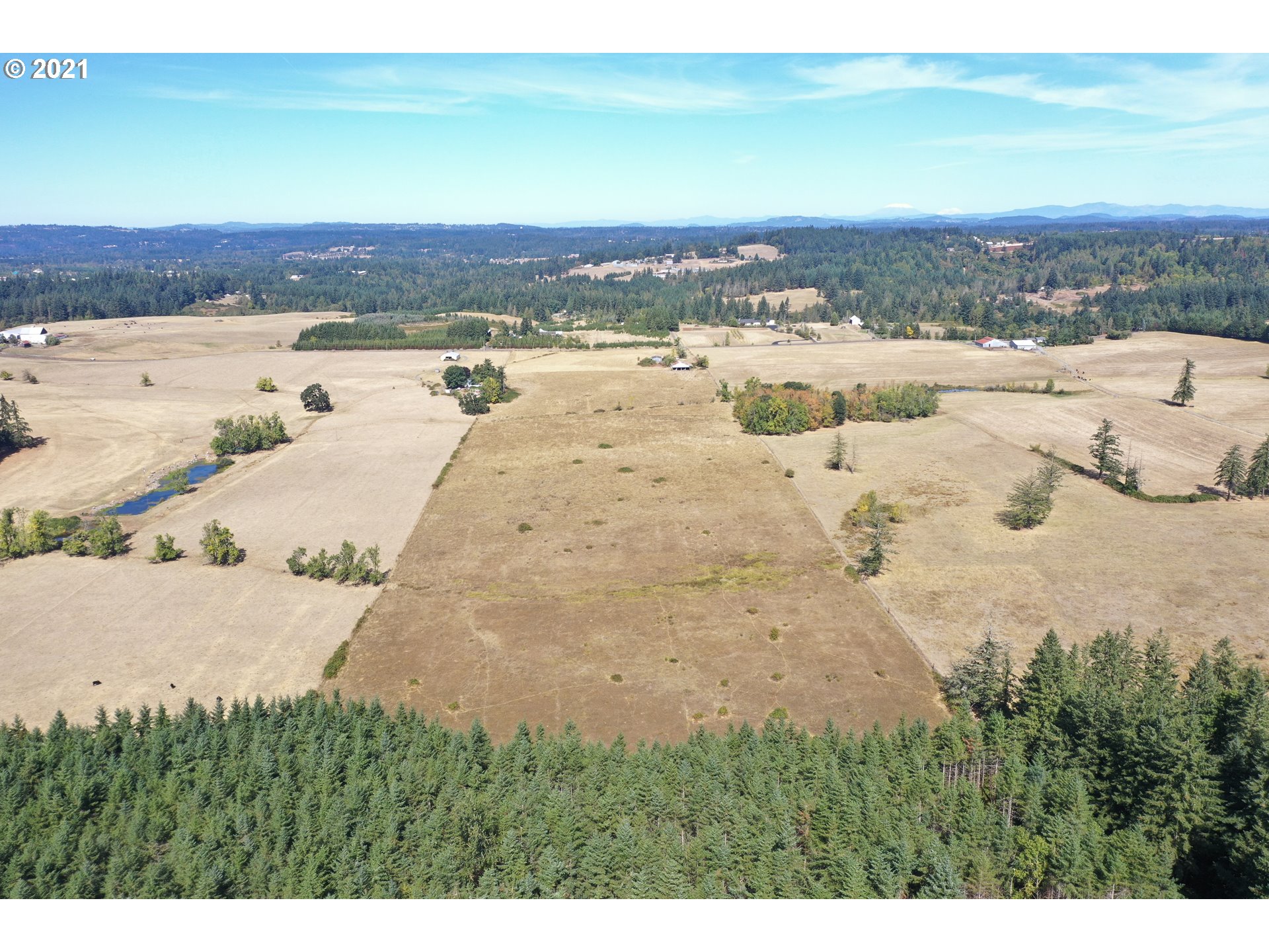 12530 South Union Hall Road Canby, OR 97013 - Photo 2 of 26 a view of beach and ocean