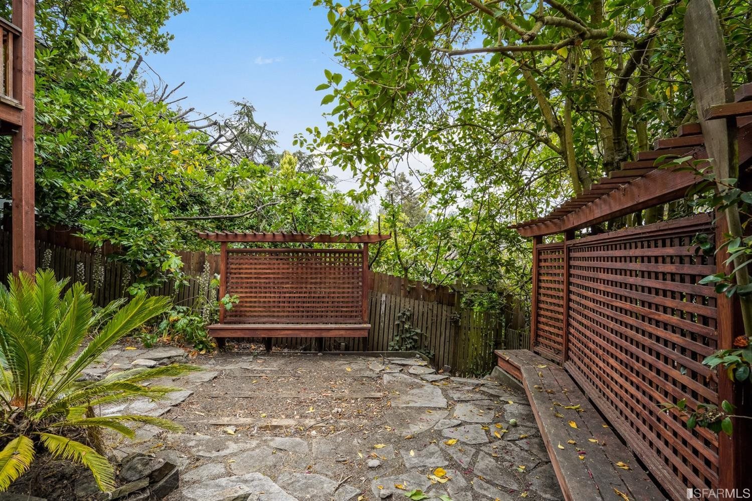 1270 Campus Drive Berkeley, CA 94708 - Photo 30 of 35