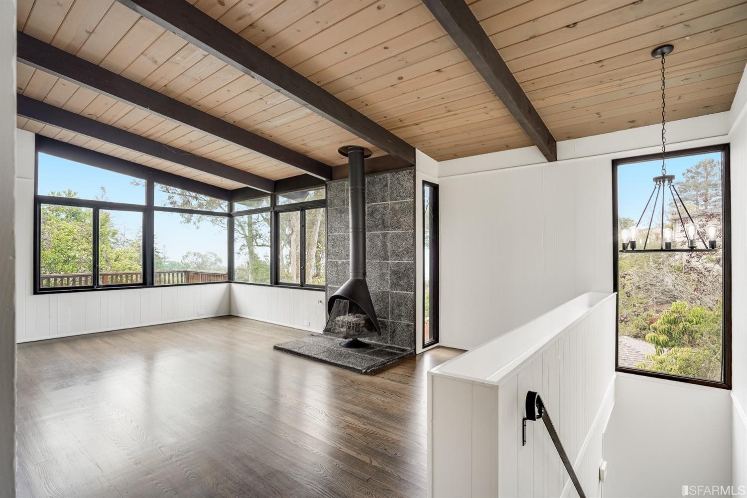 1270 Campus Drive Berkeley, CA 94708 - Photo 8 of 35