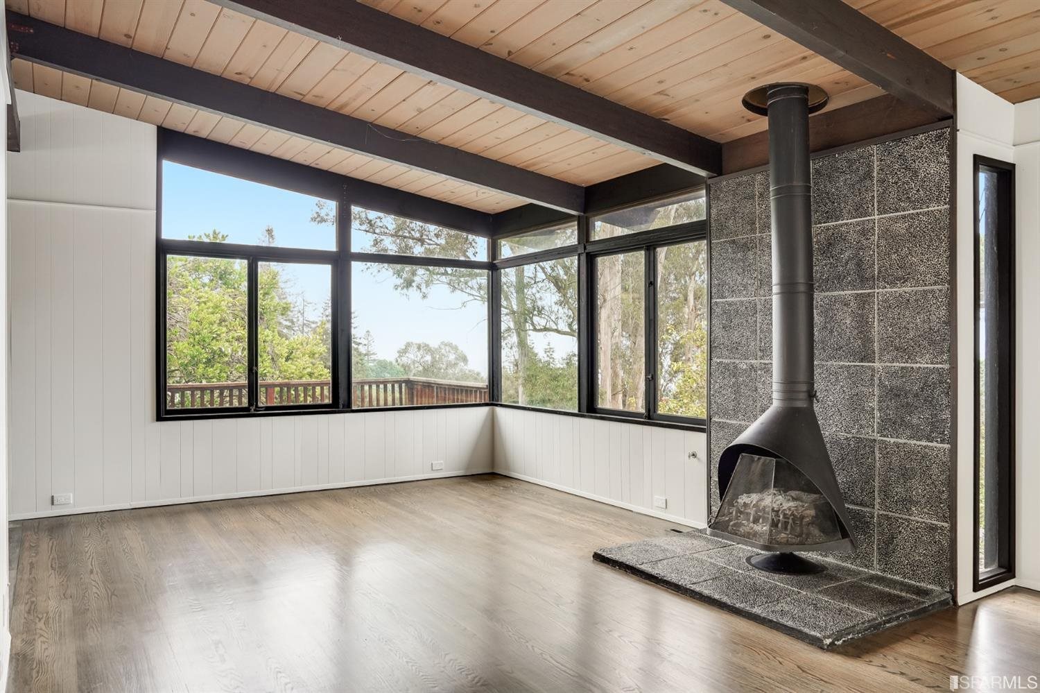 1270 Campus Drive Berkeley, CA 94708 - Photo 10 of 35