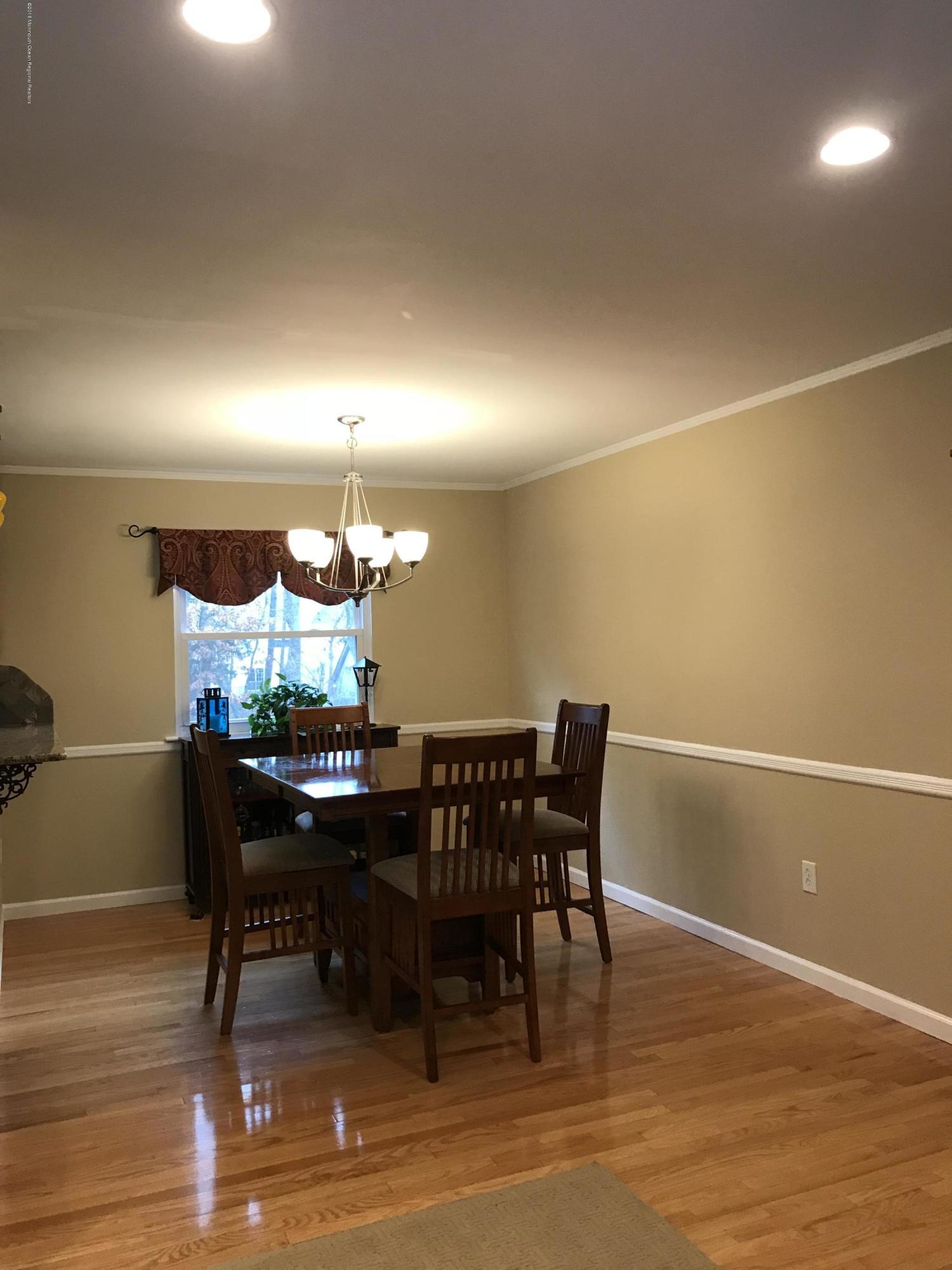 7 Feathertree Court Howell, NJ 07731 - Photo 7 of 31 Dining rm