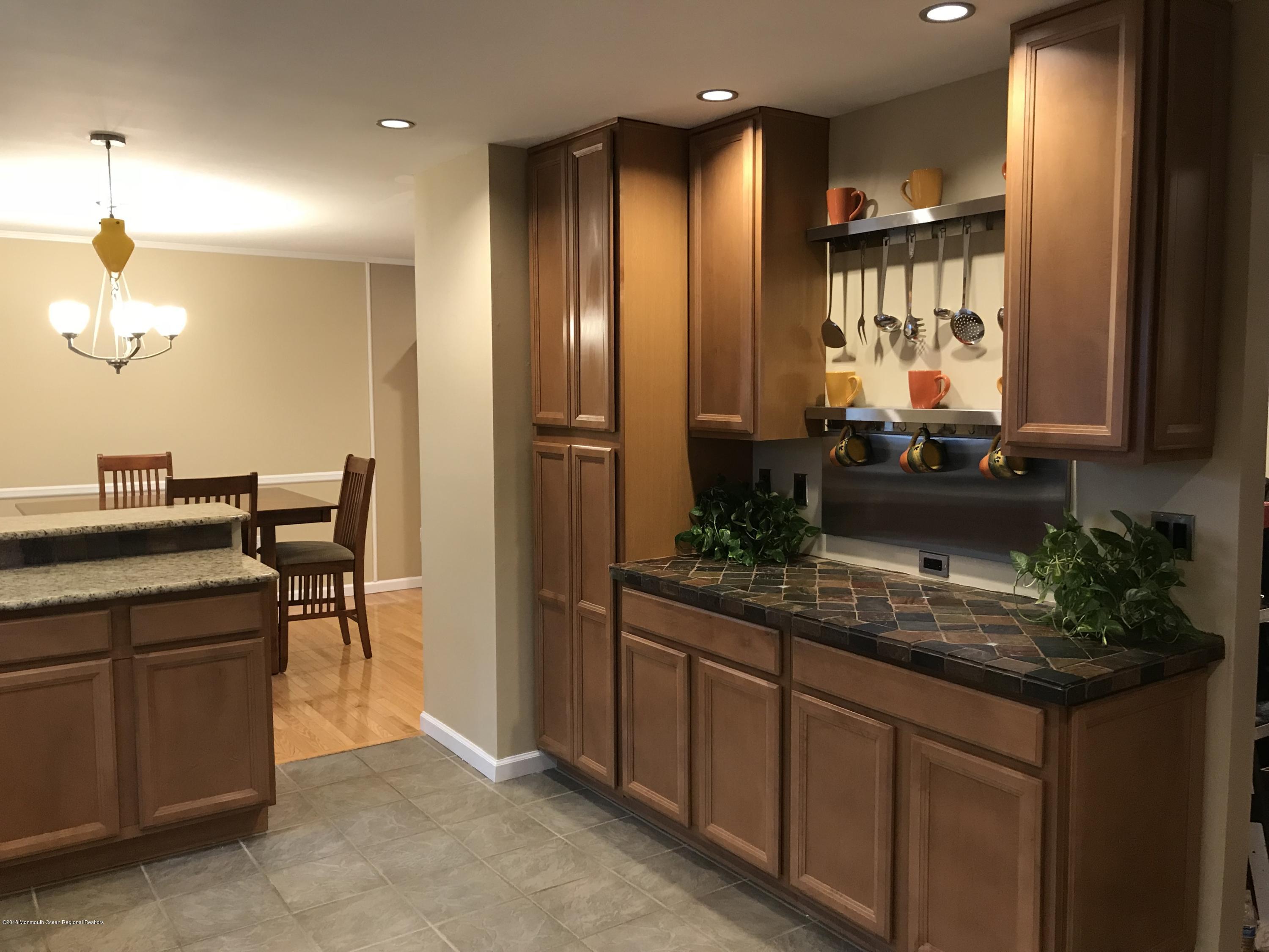 7 Feathertree Court Howell, NJ 07731 - Photo 10 of 31 Kitchen 3