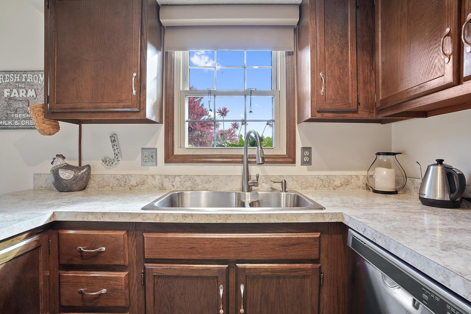 5092 Reed Road Columbus, OH 43220 - Photo 15 of 45 Gallery Image 15