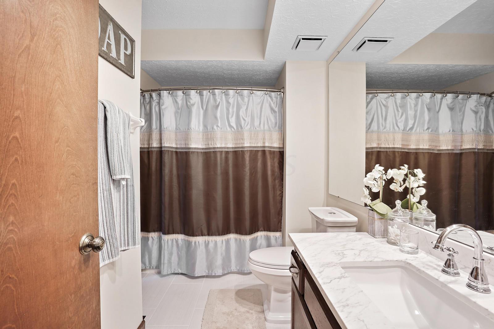 5092 Reed Road Columbus, OH 43220 - Photo 32 of 45 Gallery Image 32