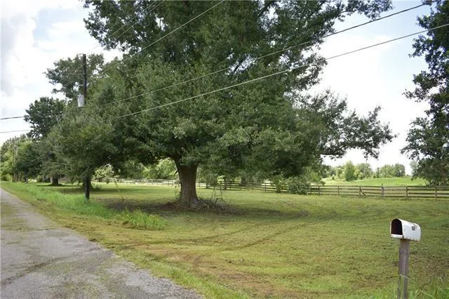 $22,000 | Lot 1 Twin Oaks Drive, Raceland, LA 70394