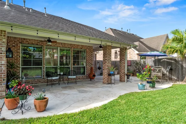 $430,000 | 17718 Cypress Laurel Street, Houston, TX 77095