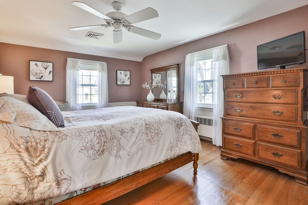 8 Hillcrest Road Wakefield, MA 01880 - Photo 26 of 42 Gallery Image 26