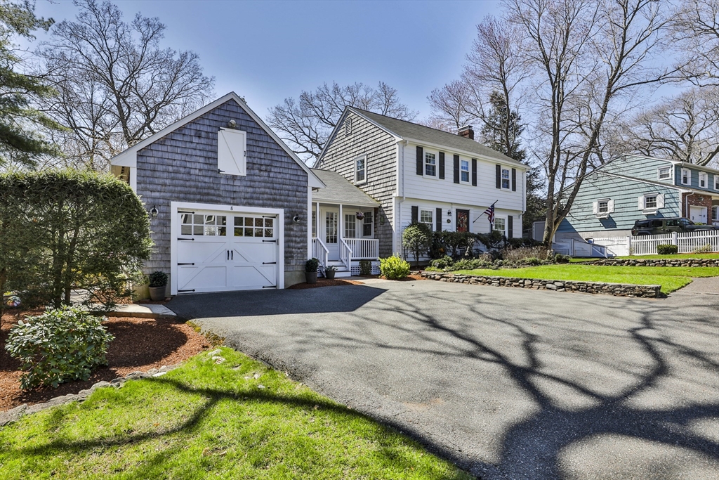 8 Hillcrest Road Wakefield, MA 01880 - Photo 3 of 42 Gallery Image 3