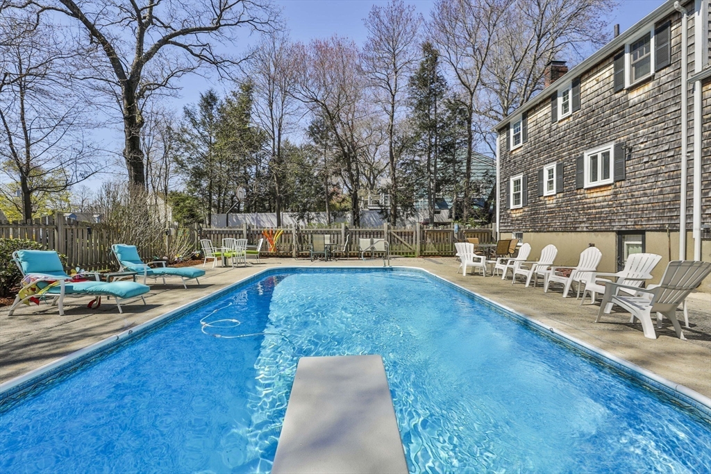 8 Hillcrest Road Wakefield, MA 01880 - Photo 37 of 42 Gallery Image 37
