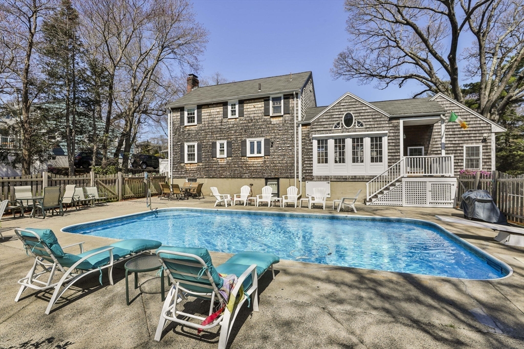 8 Hillcrest Road Wakefield, MA 01880 - Photo 40 of 42 Gallery Image 40