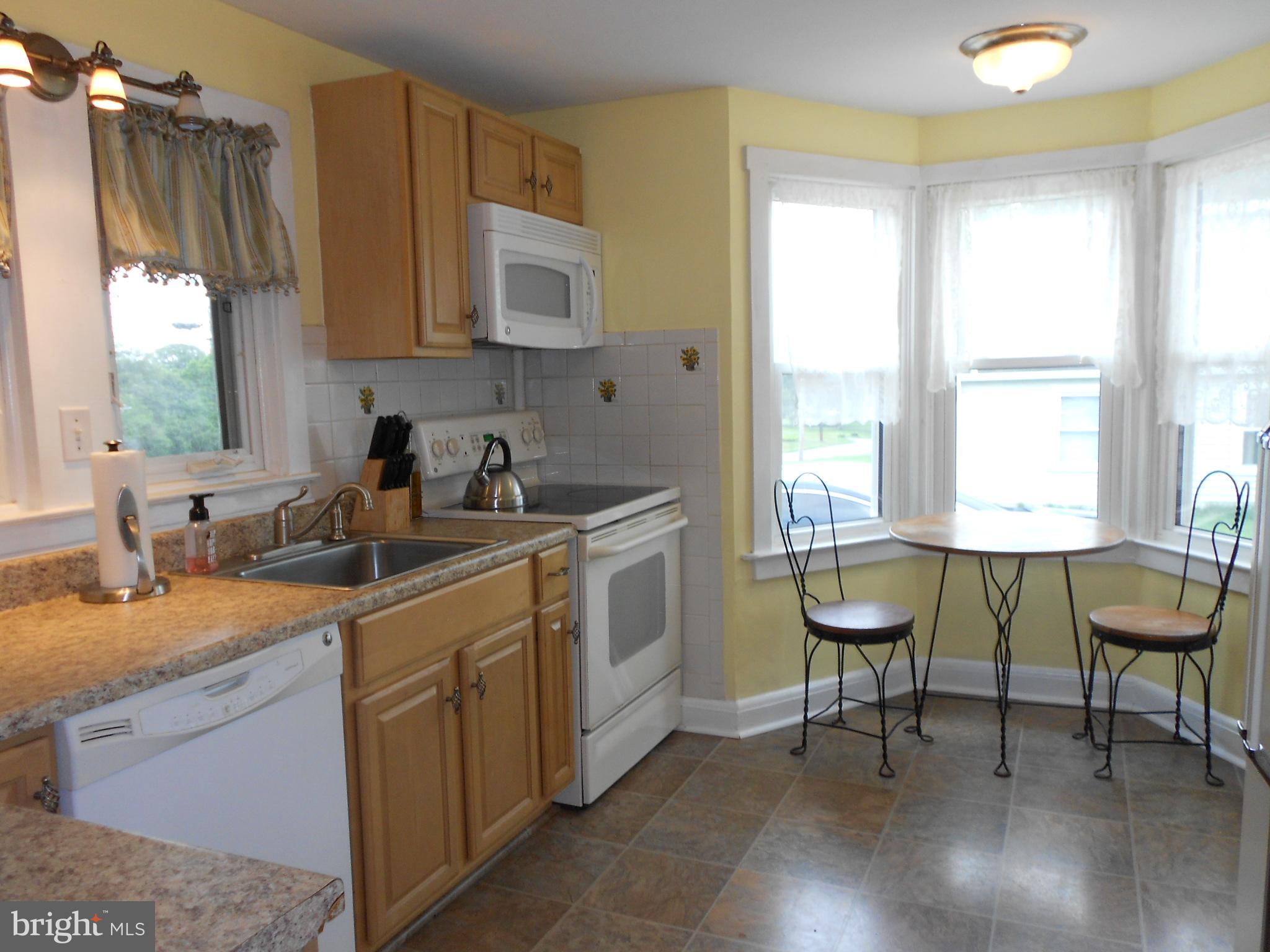 15304 Old Hanover Road Upperco, MD 21155 - Photo 11 of 36 Updated kitchen w/charming breakfast nook