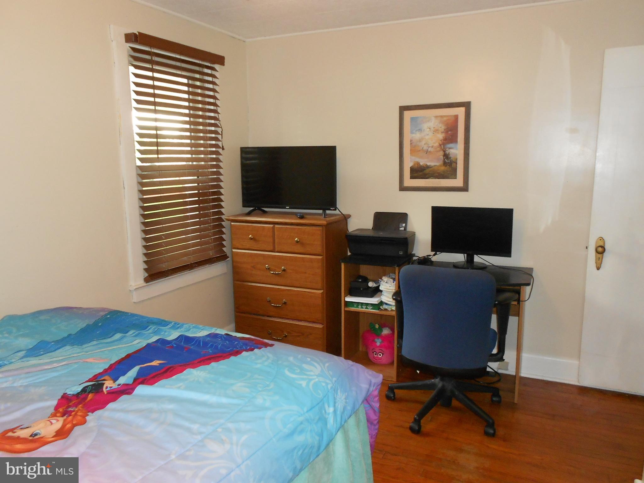 15304 Old Hanover Road Upperco, MD 21155 - Photo 16 of 36 Easy access to the hall bath