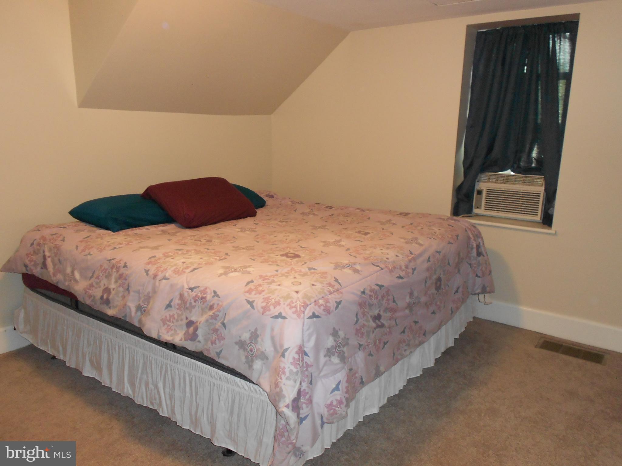 15304 Old Hanover Road Upperco, MD 21155 - Photo 20 of 36 Master bedroom with carpet