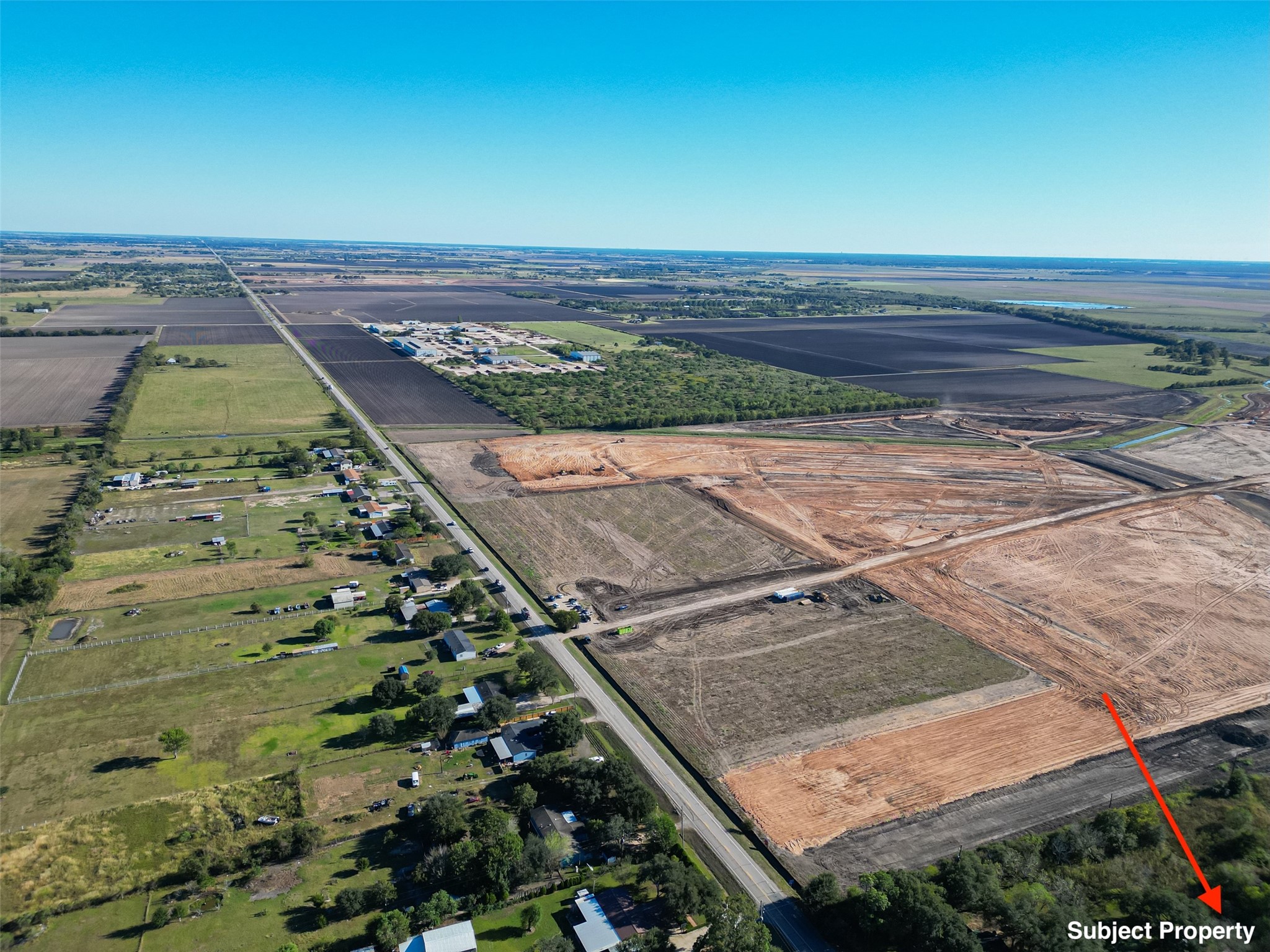 412 FM 360 Road Beasley, TX 77417 - Photo 5 of 12 view of a tennis ground with a large window