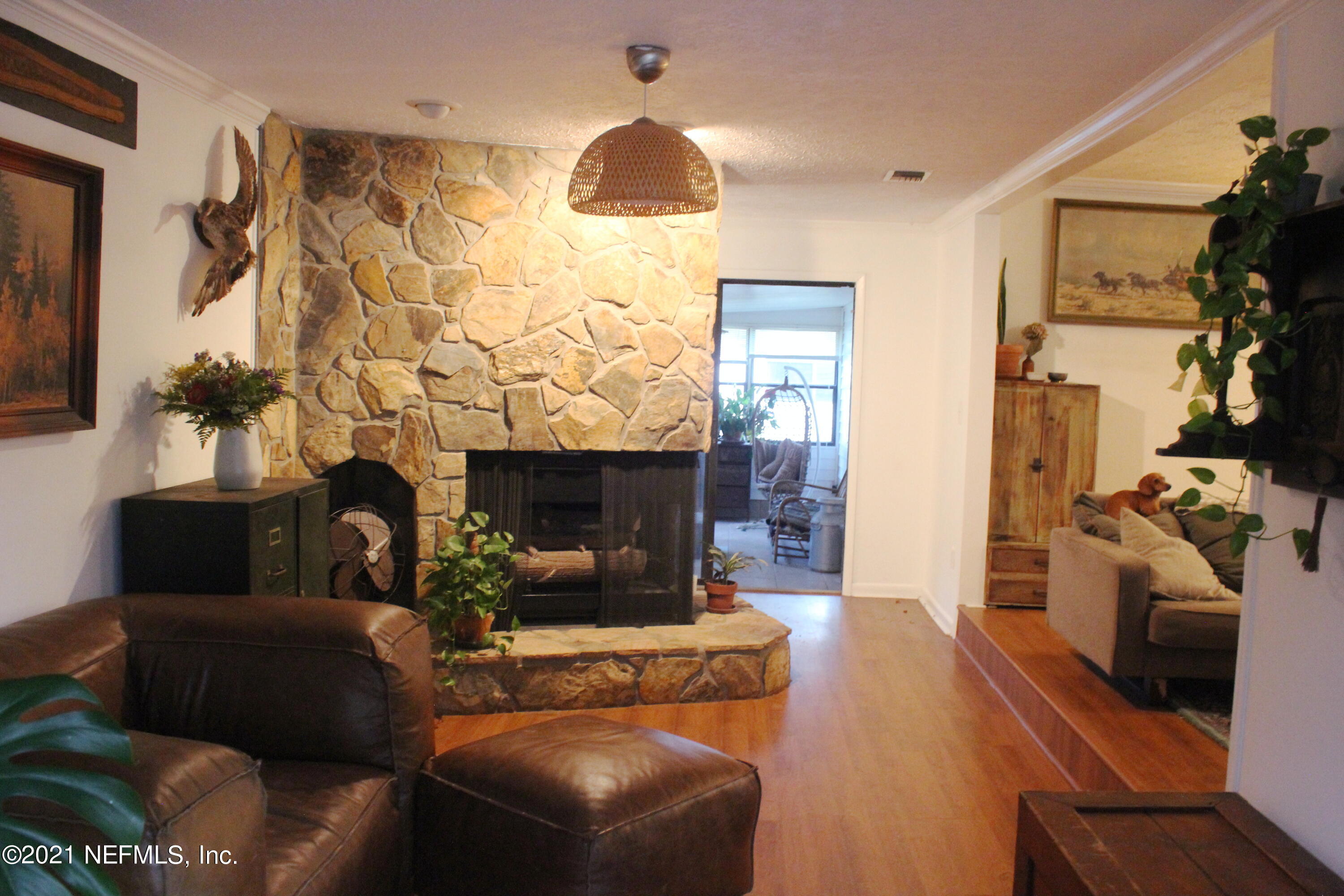 4711 Cedarwood Road Jacksonville, FL 32210 - Photo 13 of 16 FAMILY ROOM