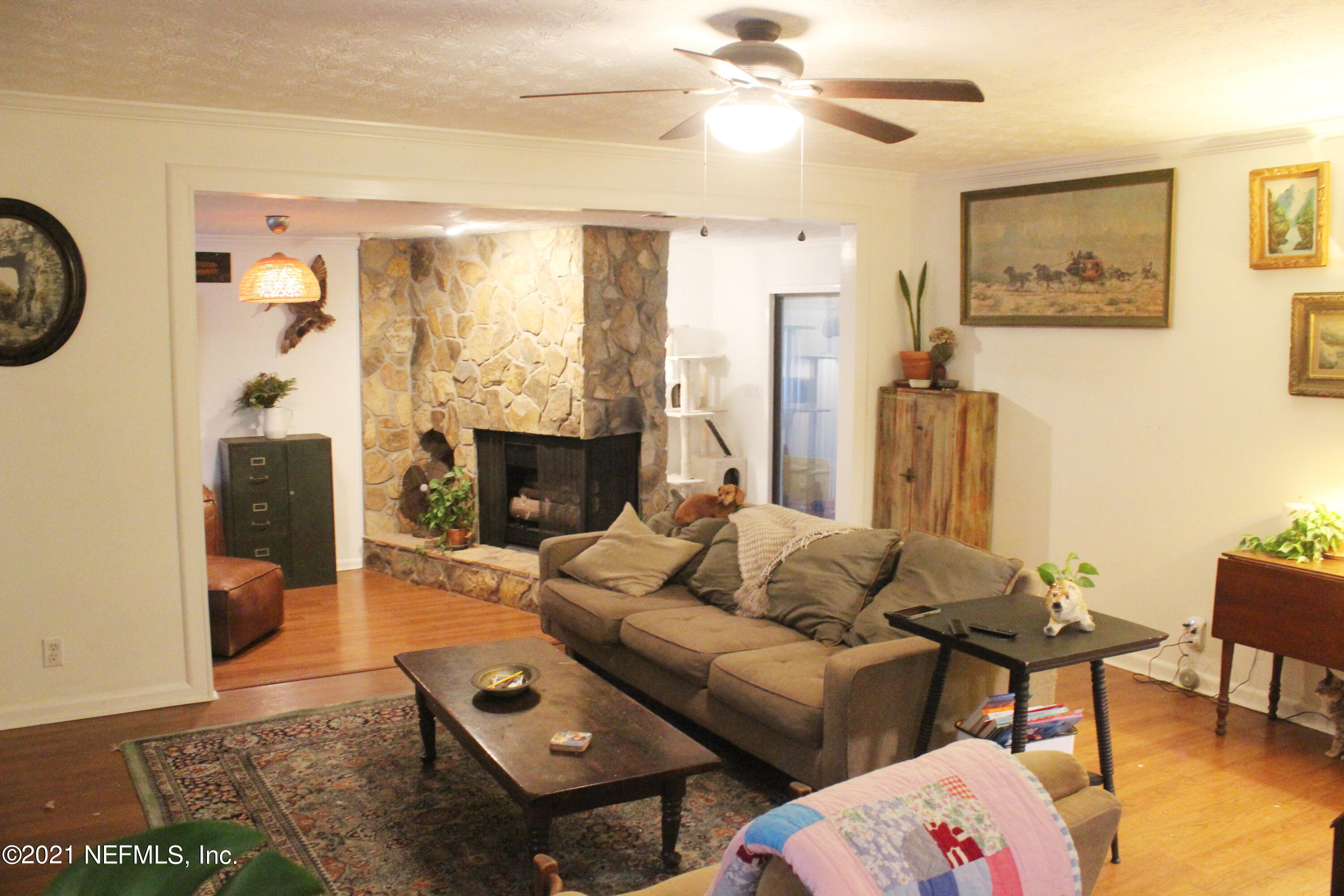 4711 Cedarwood Road Jacksonville, FL 32210 - Photo 14 of 16 LIVING ROOM
