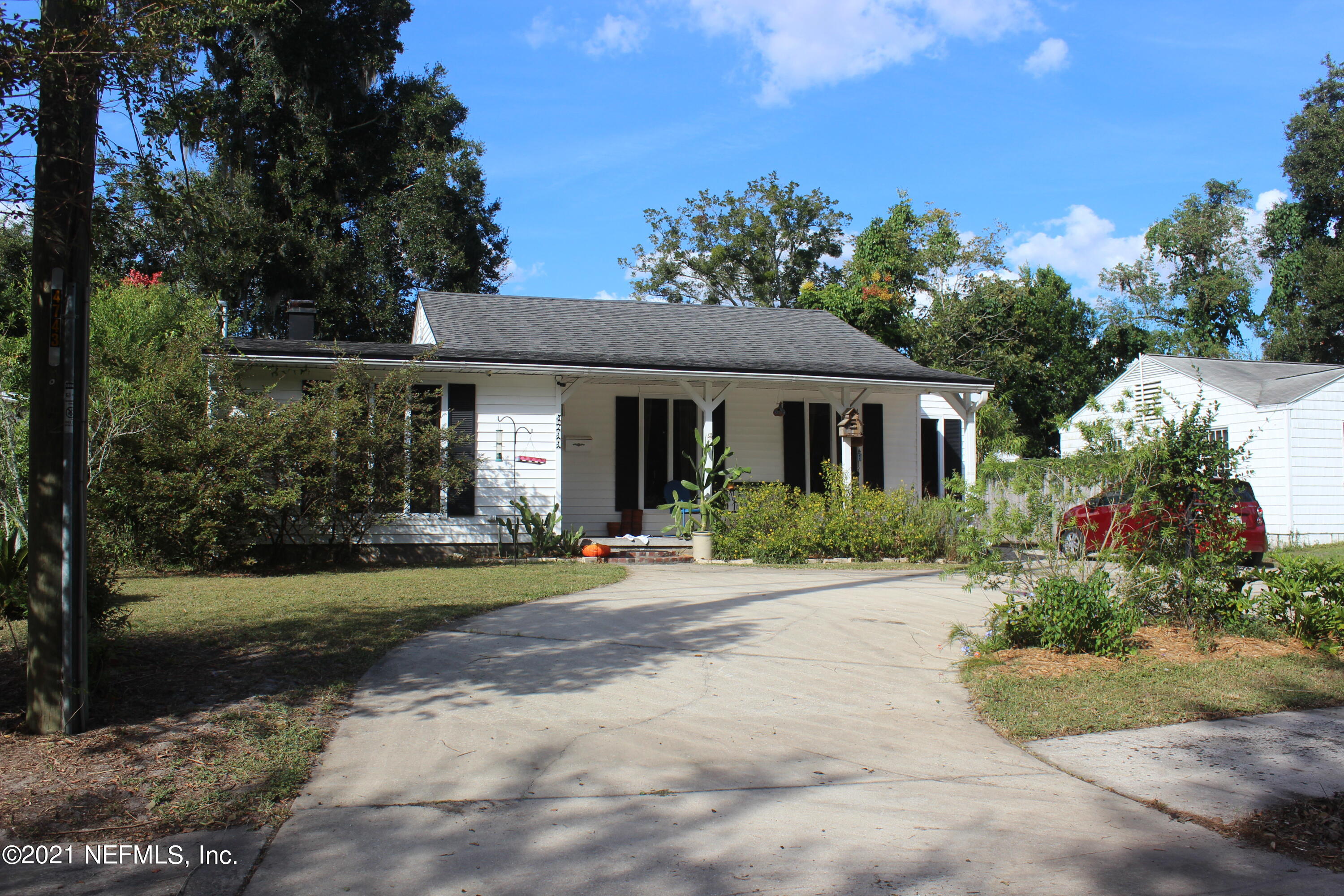 4711 Cedarwood Road Jacksonville, FL 32210 - Photo 2 of 16 FRONT (2)