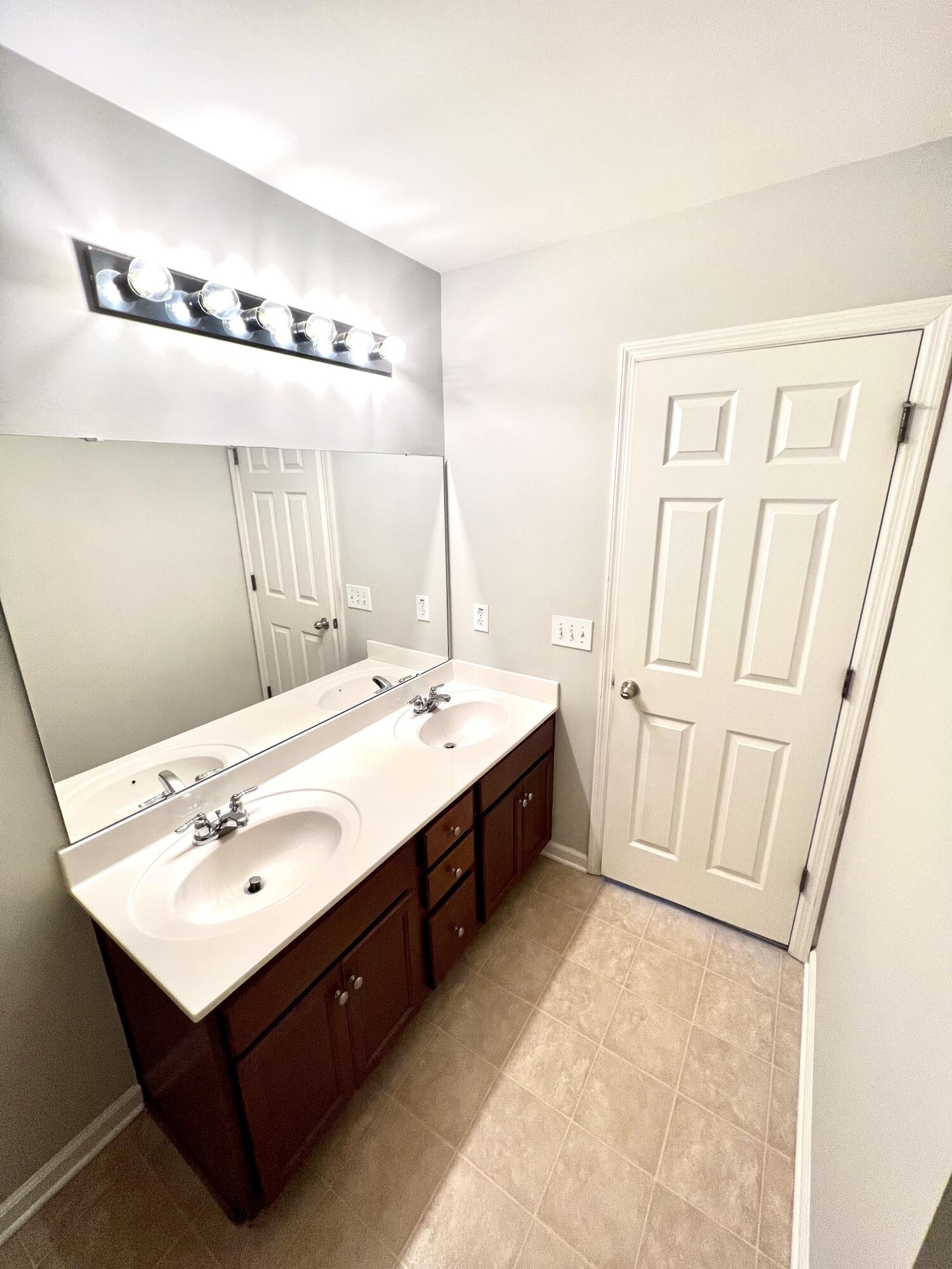 616 Silver Moss Drive Moncks Corner, SC 29461 - Photo 17 of 26 Master Bath
