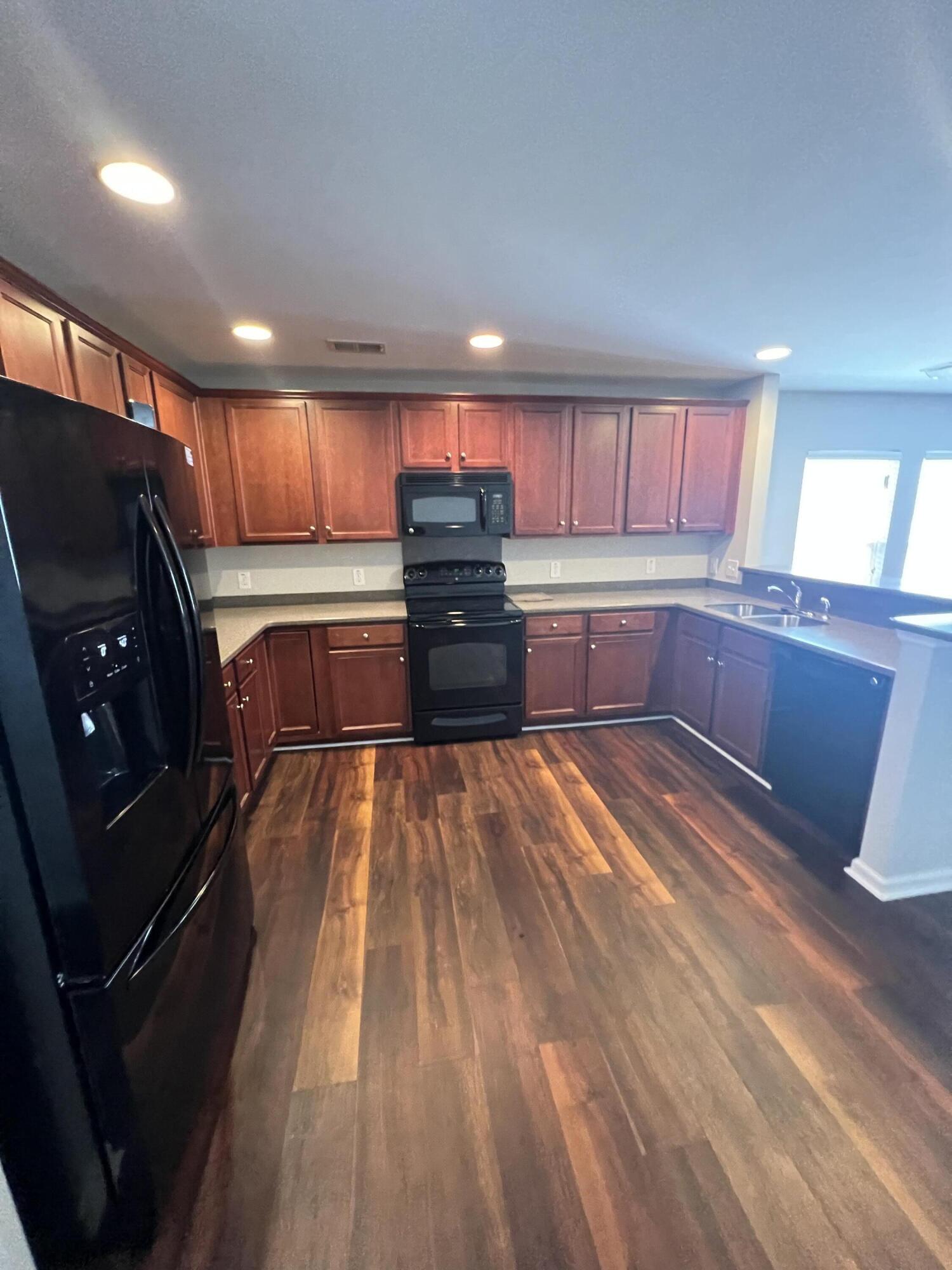 616 Silver Moss Drive Moncks Corner, SC 29461 - Photo 7 of 26 Kitchen