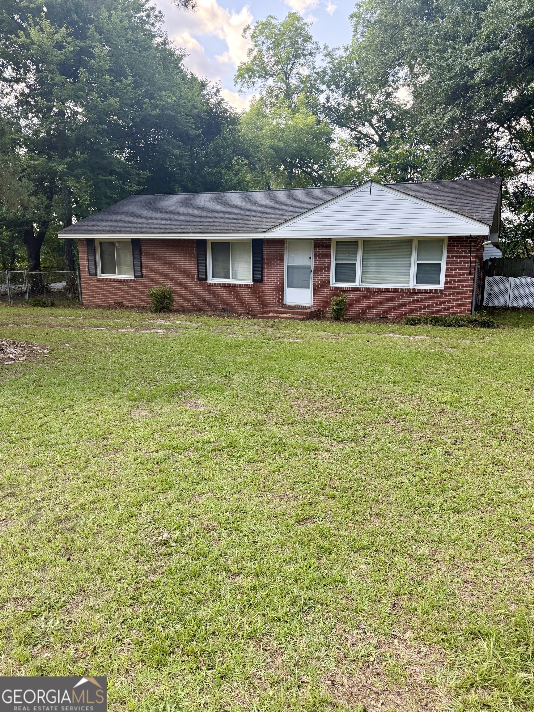 1301 Smoak Avenue Perry, GA 31069 - Photo 1 of 29
