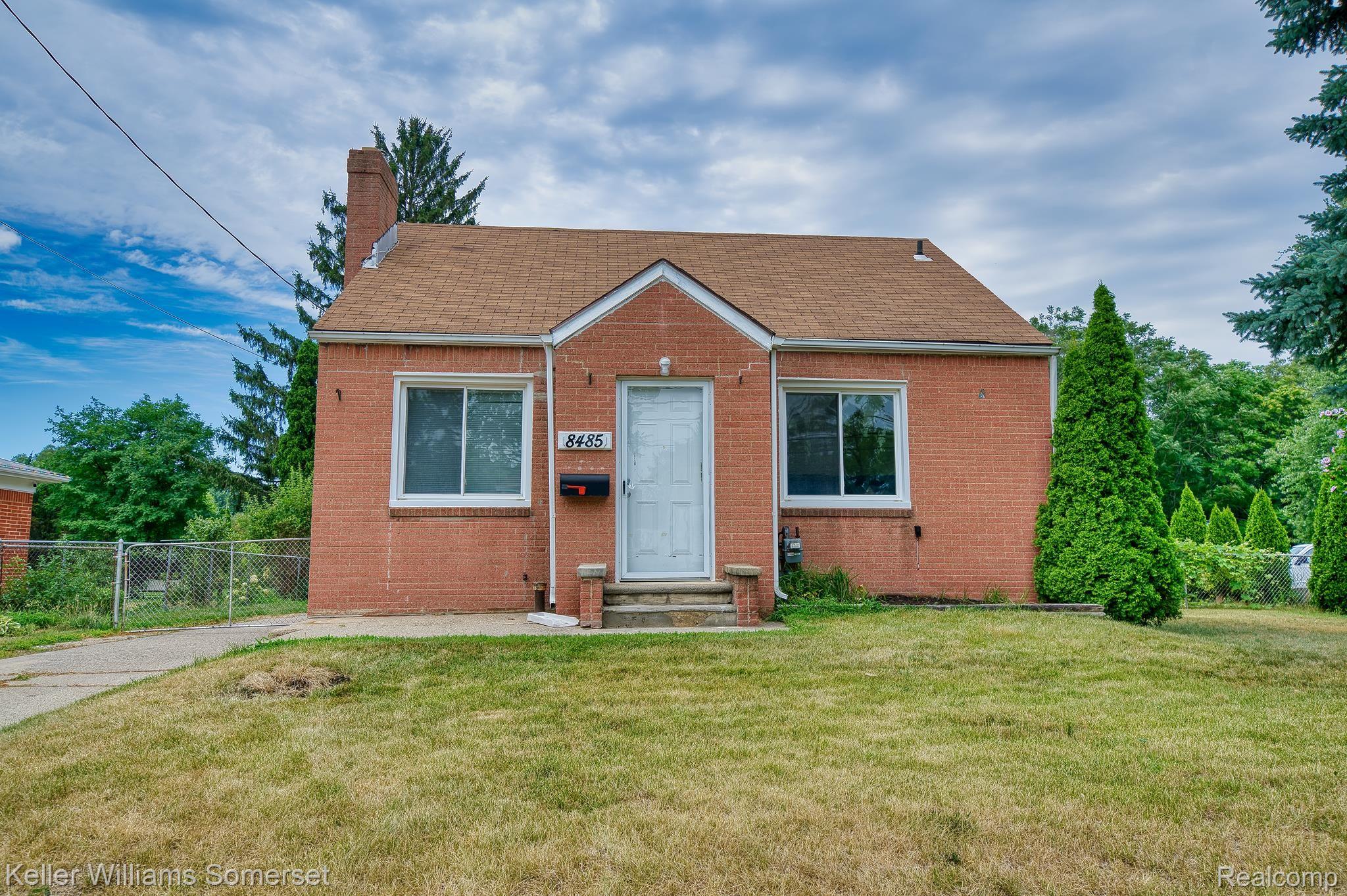 8485 Stephens Road Center Line, MI 48015 - Photo 2 of 27 Gallery Image 2