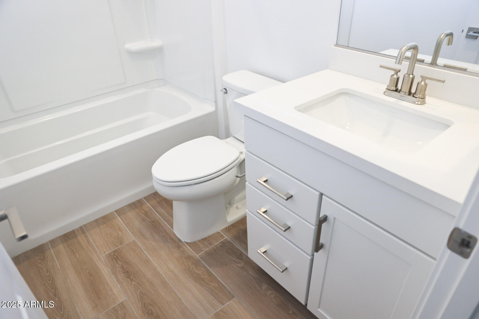 2428 West Rowel Road Phoenix, AZ 85085 - Photo 12 of 27 3rd bath