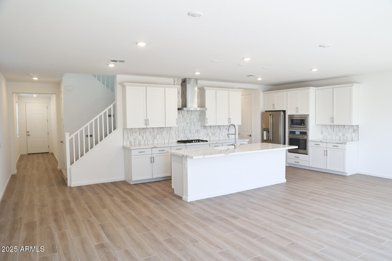2428 West Rowel Road Phoenix, AZ 85085 - Photo 3 of 27 Lot 83 Kitchen