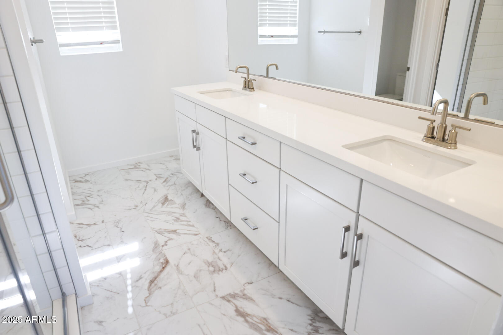 2428 West Rowel Road Phoenix, AZ 85085 - Photo 8 of 27 master bath