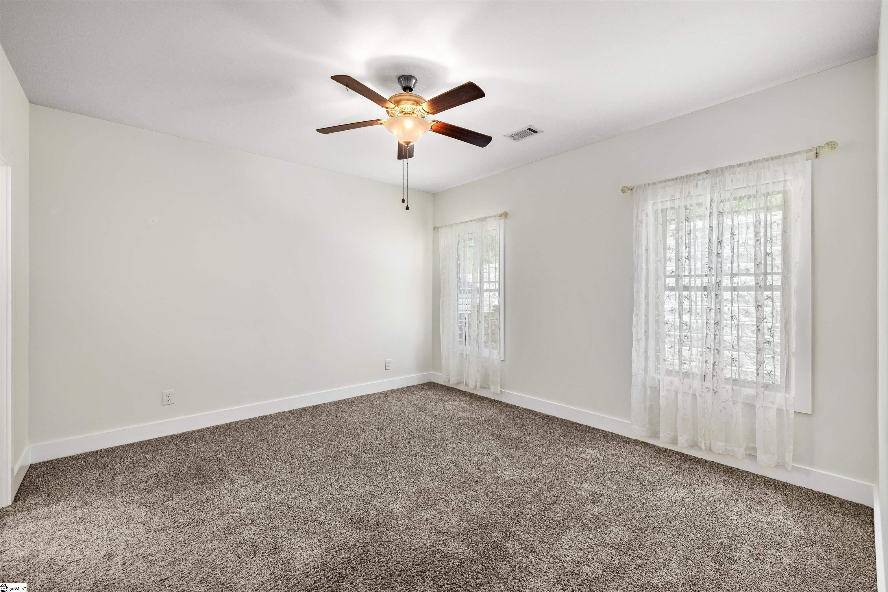 272 Lee Lane Seneca, SC 29678 - Photo 17 of 33