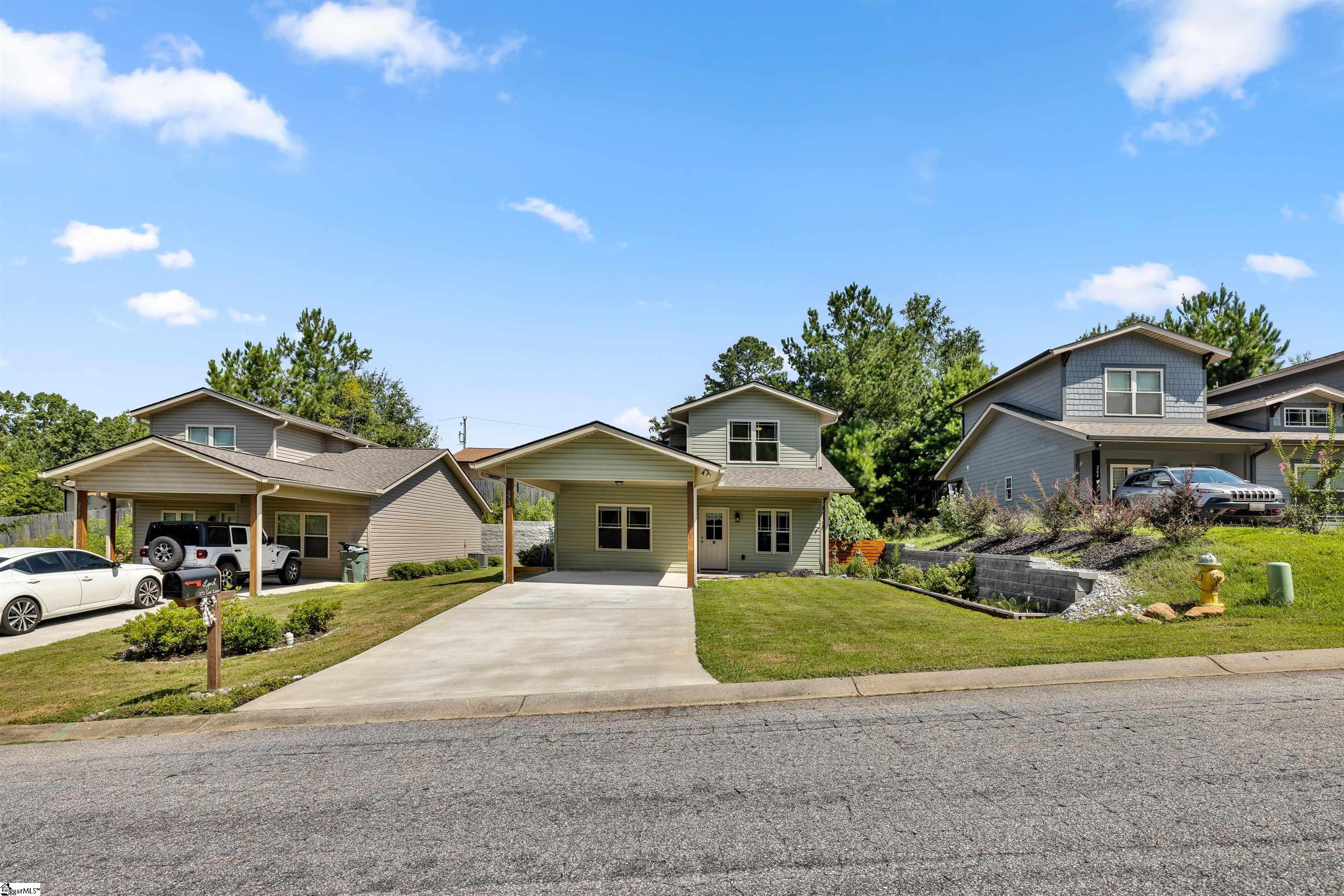 272 Lee Lane Seneca, SC 29678 - Photo 2 of 33