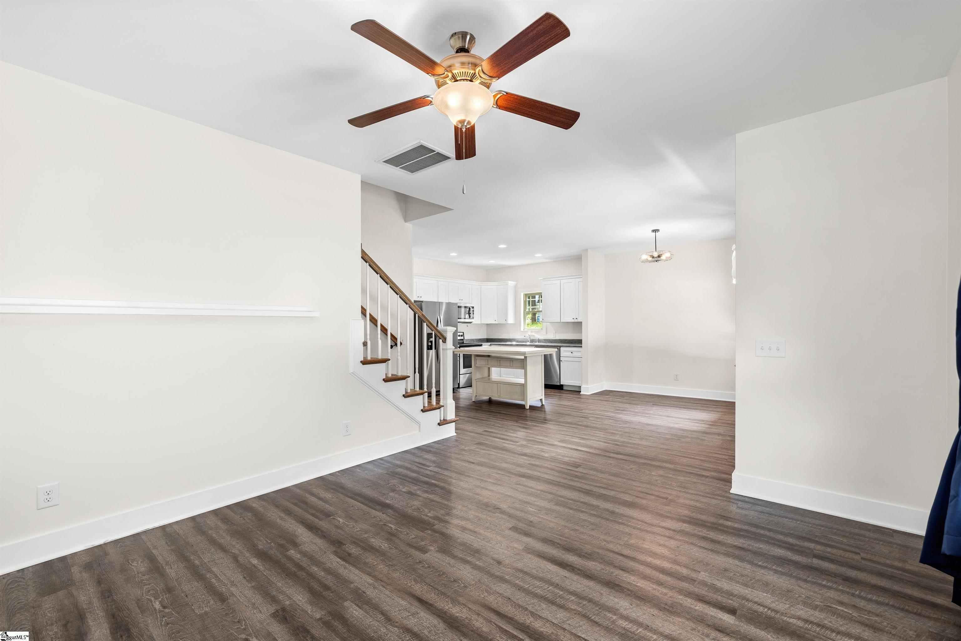 272 Lee Lane Seneca, SC 29678 - Photo 10 of 33
