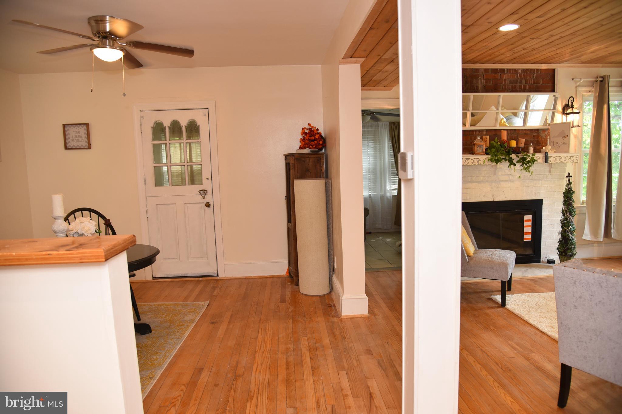 3211 South Glebe Road Arlington, VA 22202 - Photo 14 of 46