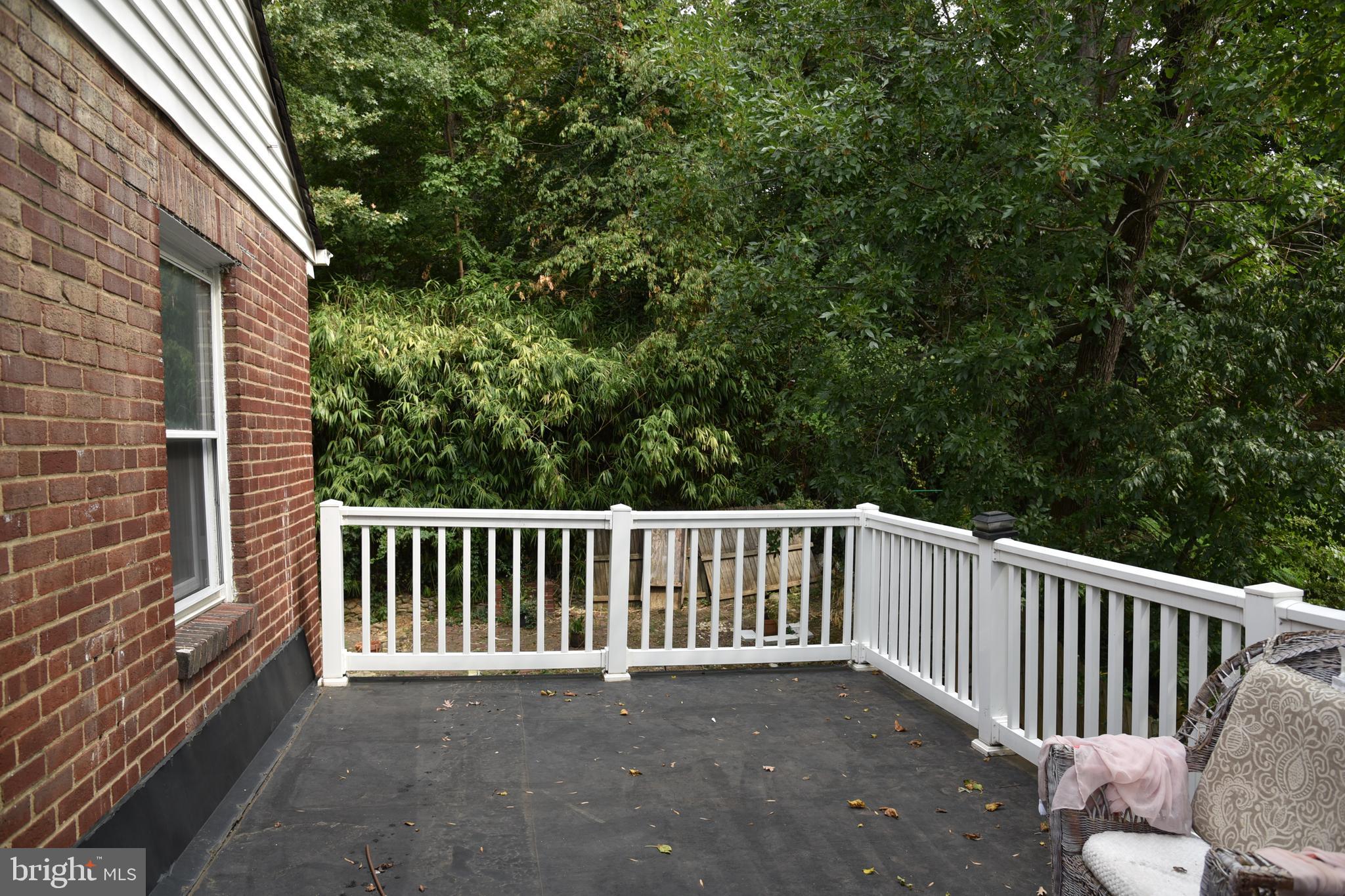 3211 South Glebe Road Arlington, VA 22202 - Photo 43 of 46 Deck over garage