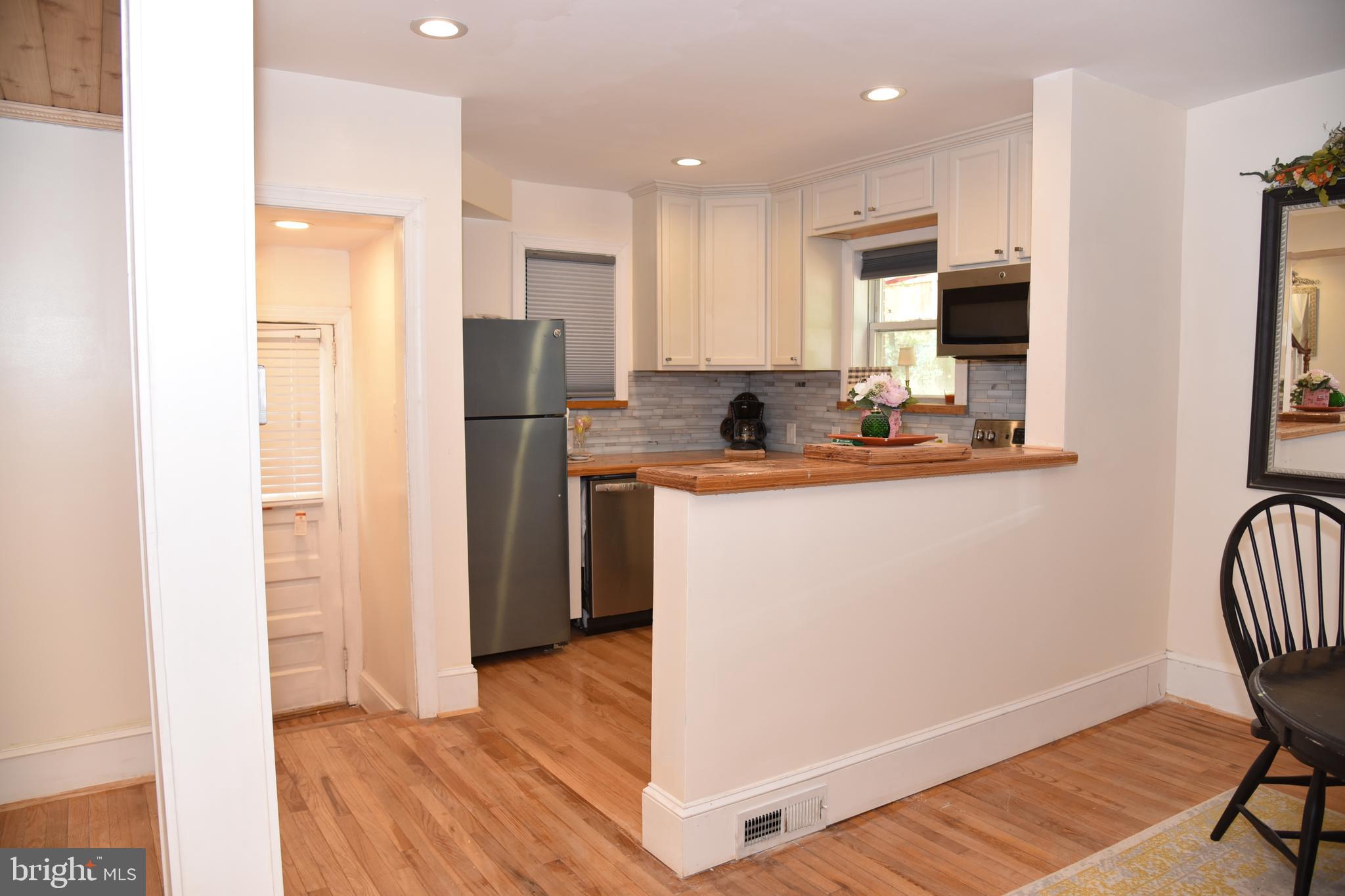 3211 South Glebe Road Arlington, VA 22202 - Photo 8 of 46