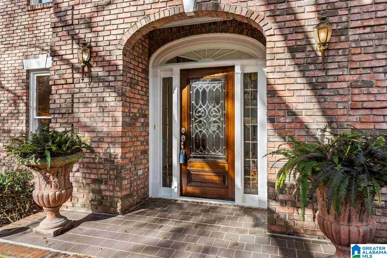 321 Trace Ridge Road Birmingham, AL 35244 - Photo 4 of 34