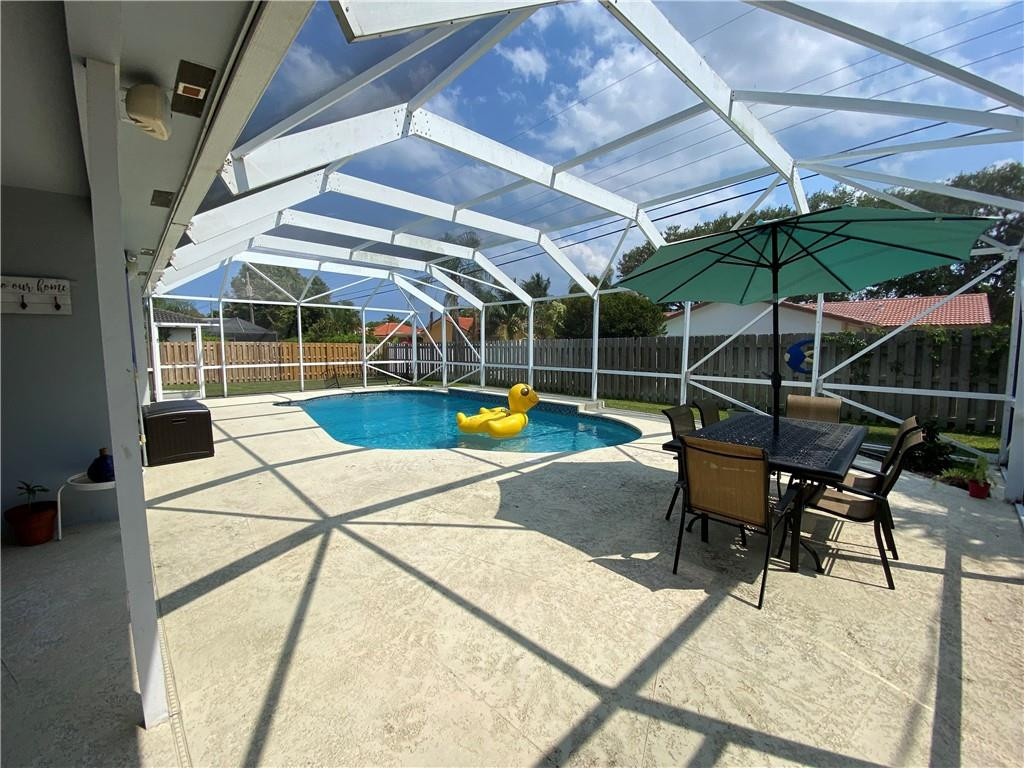 1978 Park Place Boca Raton, FL 33486 - Photo 30 of 34 a view of a indoor swimming pool