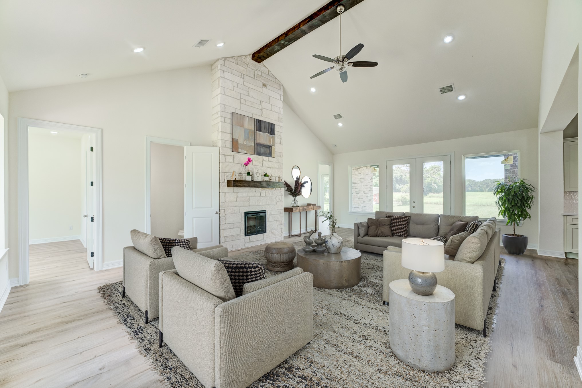 1720 Flintlock Court Angleton, TX 77515 - Photo 11 of 45 Living room (virtually staged)