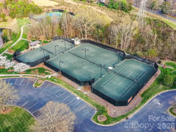 $749,900 | 1038 Woodhall Drive, Huntersville, NC 28078