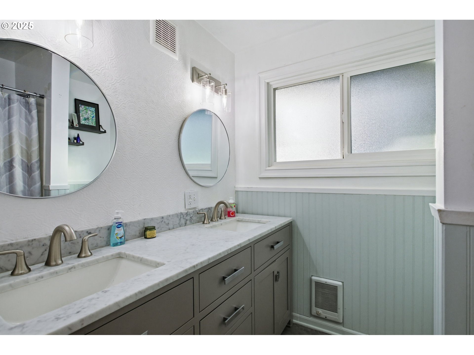 1483 Barton Street Eugene, OR 97404 - Photo 14 of 43