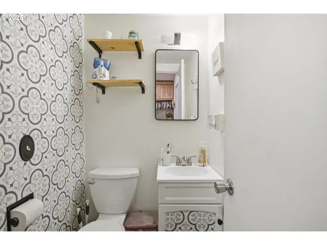 $539,000 | 1483 Barton Street, Eugene, OR 97404