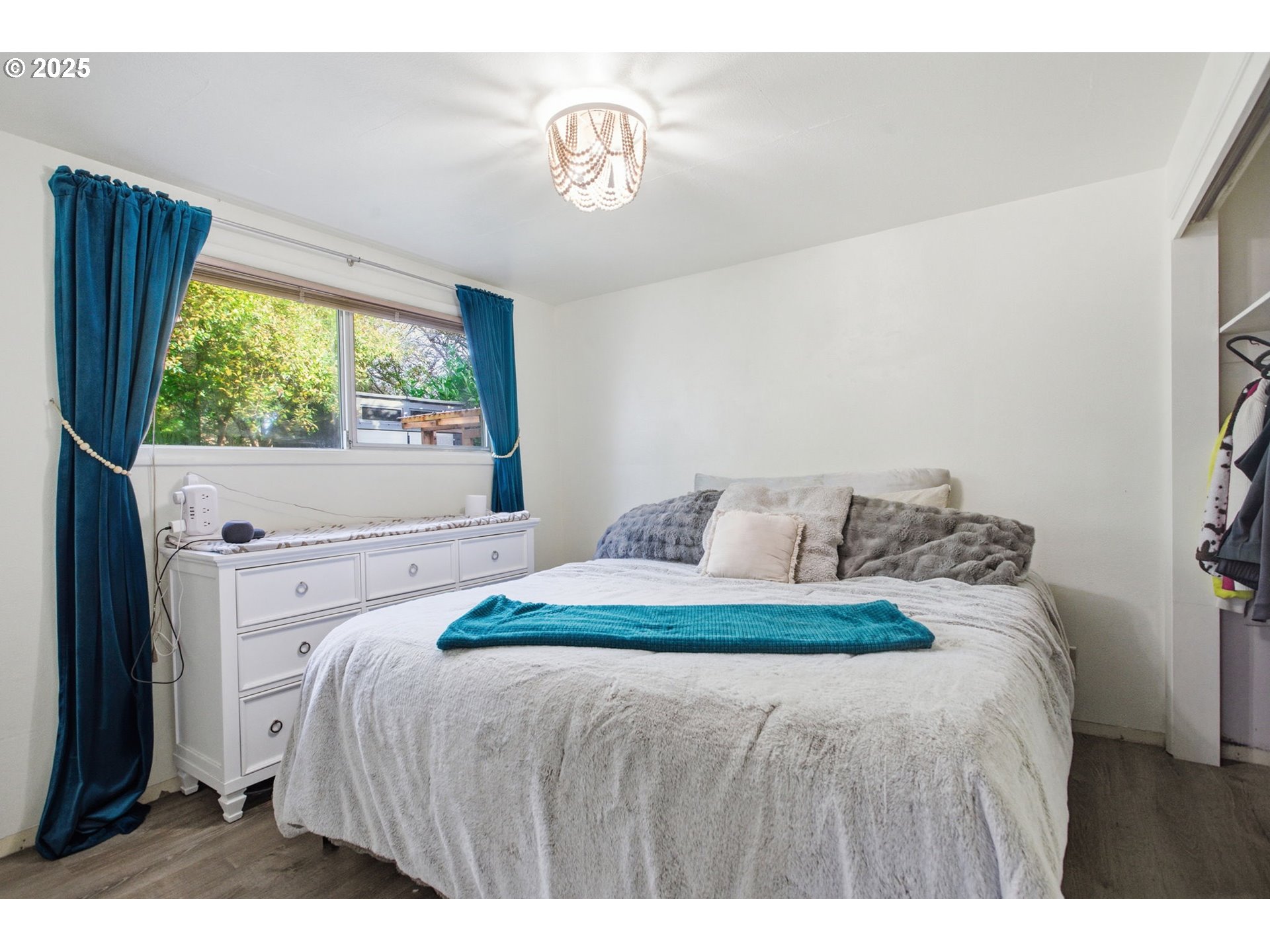 1483 Barton Street Eugene, OR 97404 - Photo 23 of 43