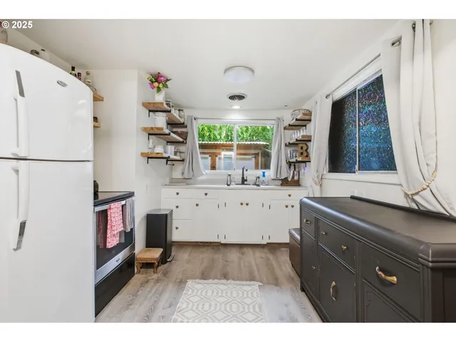 $539,000 | 1483 Barton Street, Eugene, OR 97404