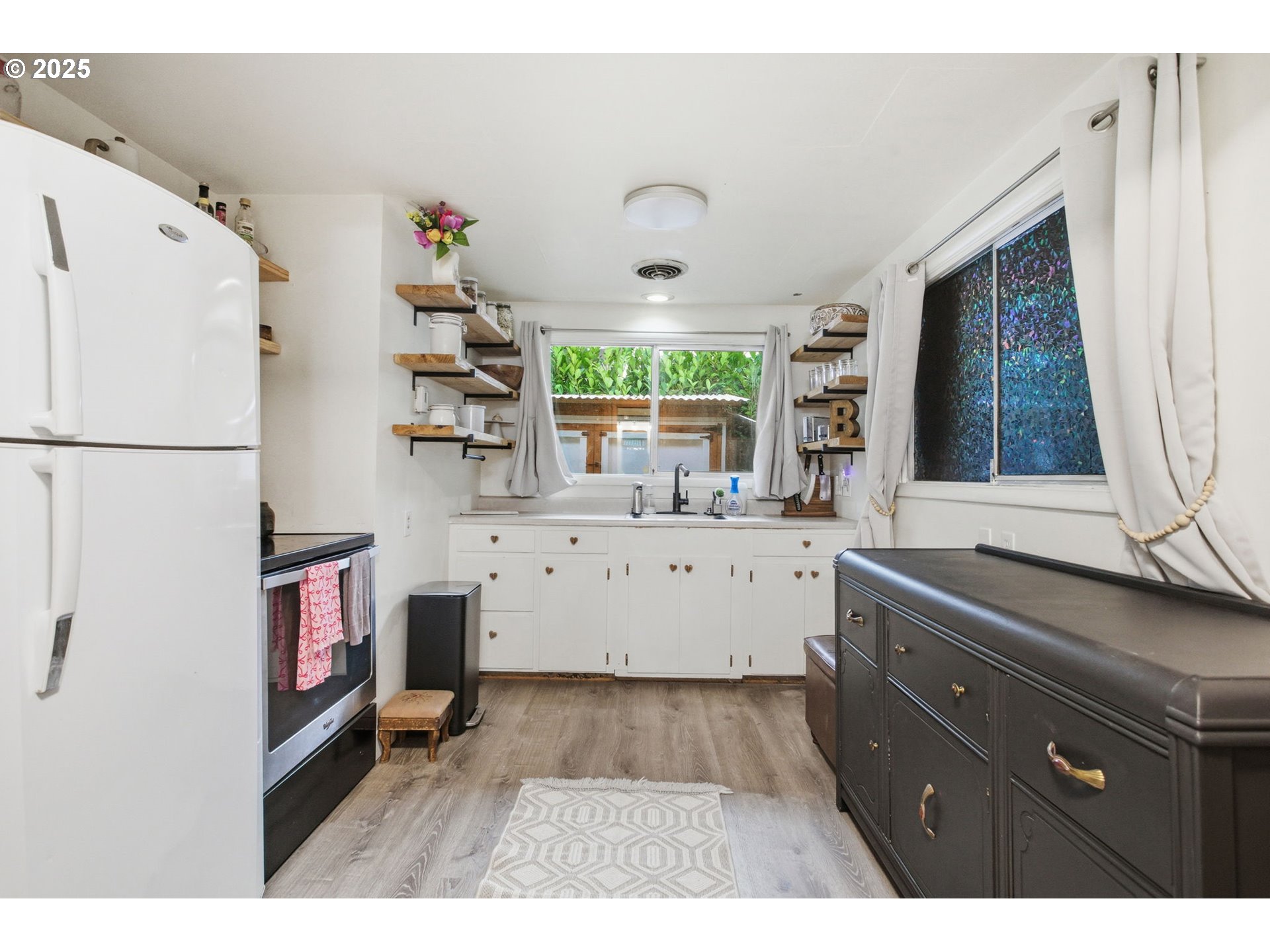 1483 Barton Street Eugene, OR 97404 - Photo 26 of 43