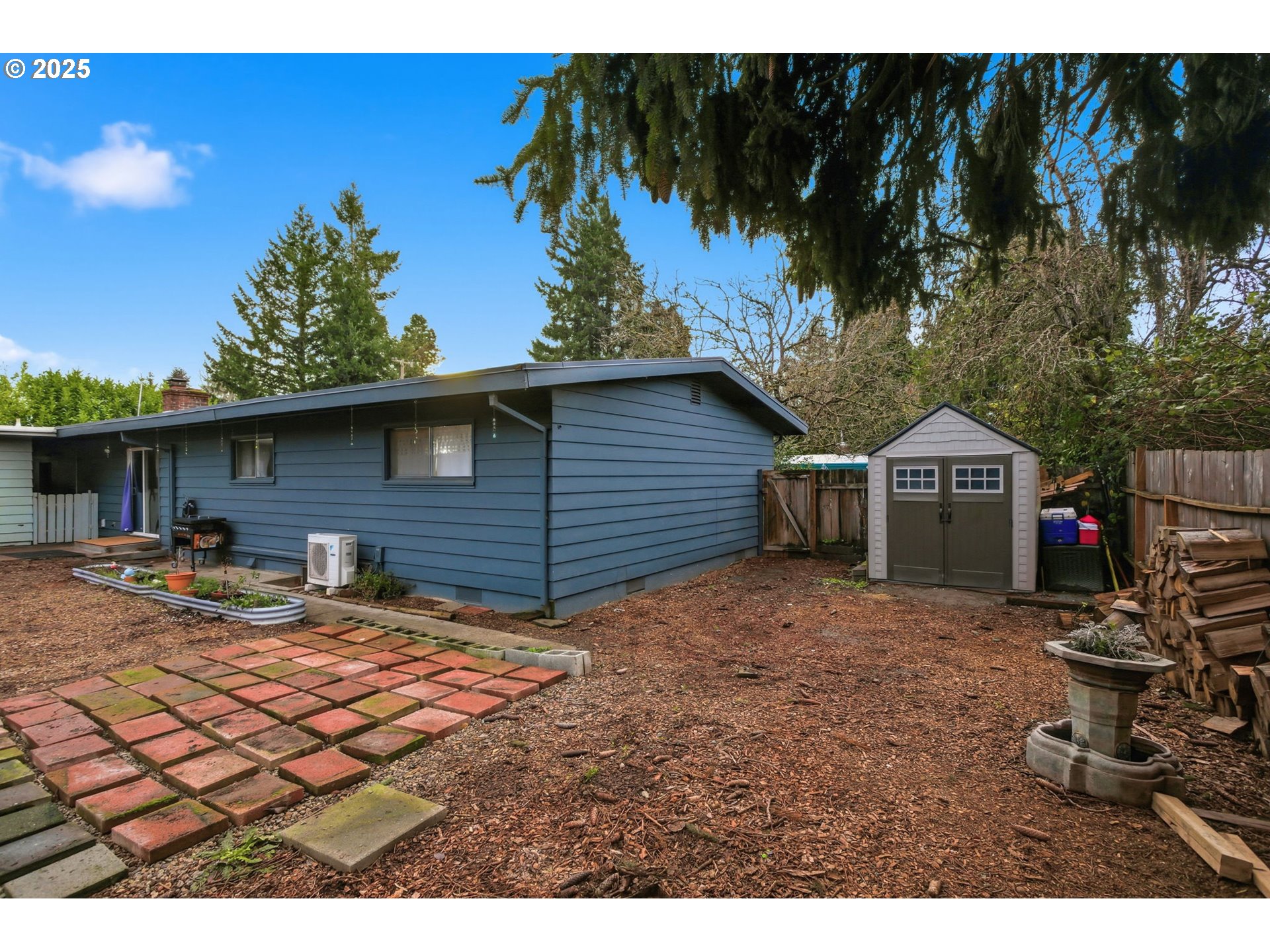 1483 Barton Street Eugene, OR 97404 - Photo 31 of 43