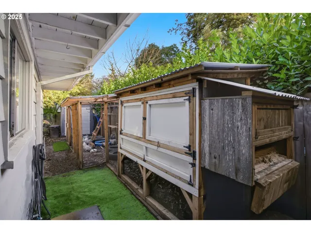 $539,000 | 1483 Barton Street, Eugene, OR 97404