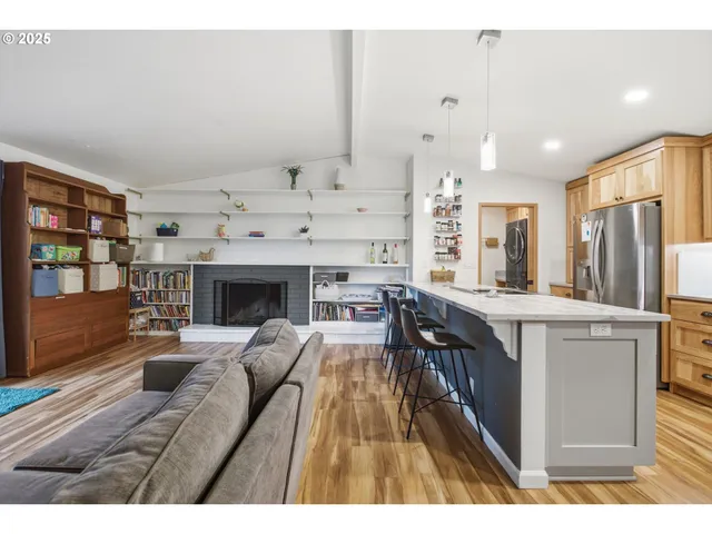 $539,000 | 1483 Barton Street, Eugene, OR 97404