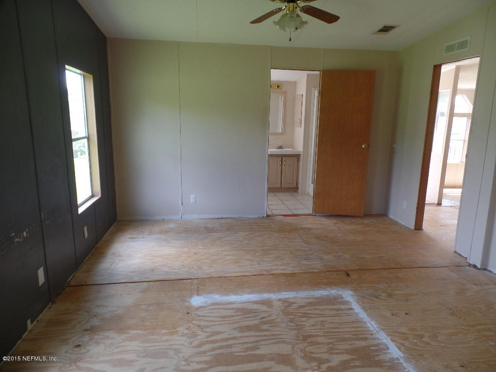 7120 Southwest 107th Way Hampton, FL 32044 - Photo 18 of 21 SAM_4943